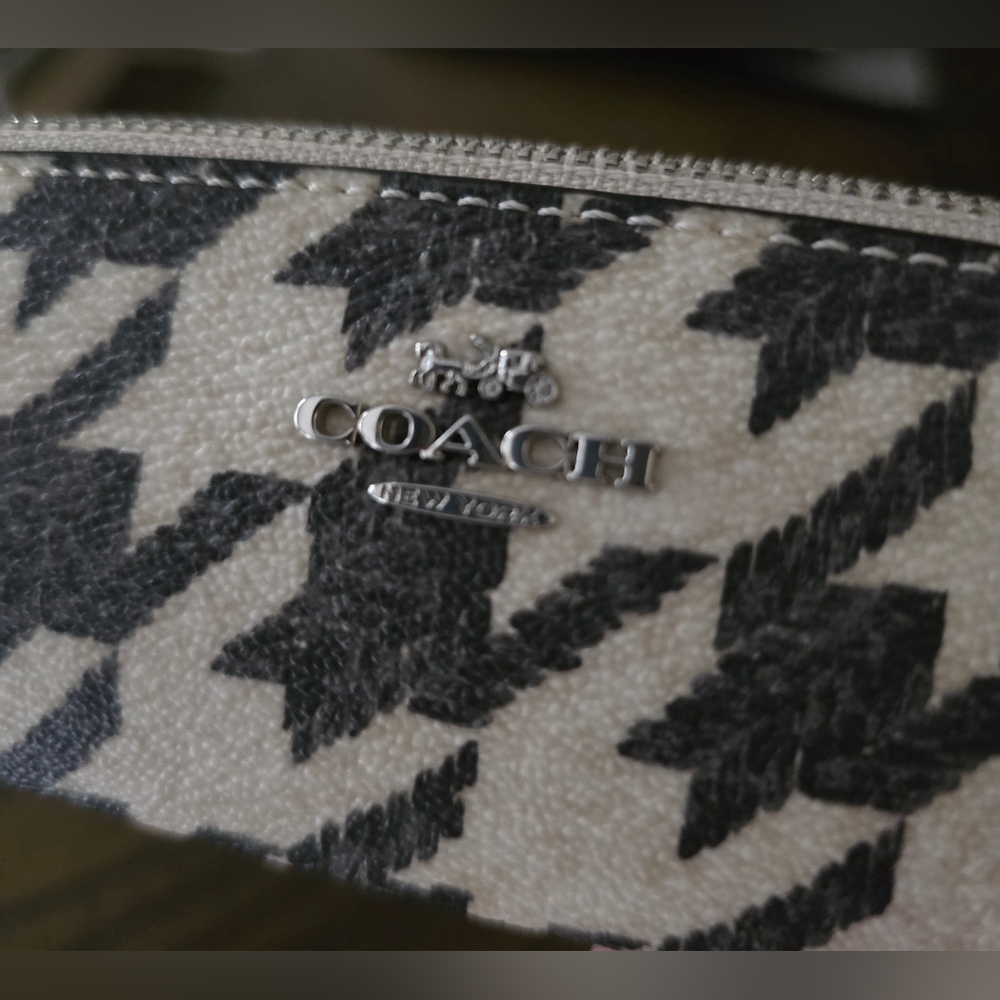 COACH Houndstooth Print Notebook & Pencil Case SET Silver/Cream/Black NWOT - Picture 10 of 14